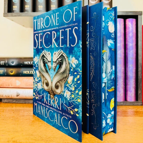 Fairyloot Exclusive Signed Edition Throne Of Secrets by Kerri Maniscalco - Picture 1 of 13
